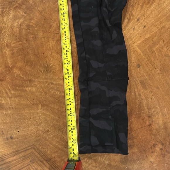 Lululemon Black Camouflage  zip up jacket - Picture 12 of 13